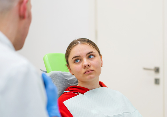 how emergency dentists prevent tooth loss